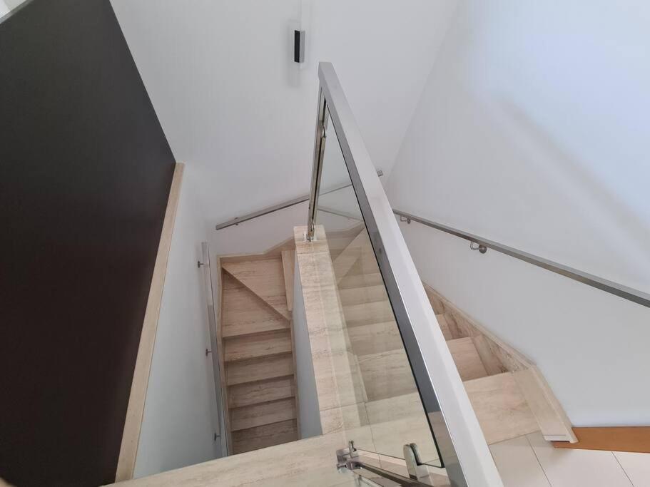 2 Bedroom Seafront Duplex Penthouse In The Heart Of Spinola Bay Saint Julian's Eksteriør bilde